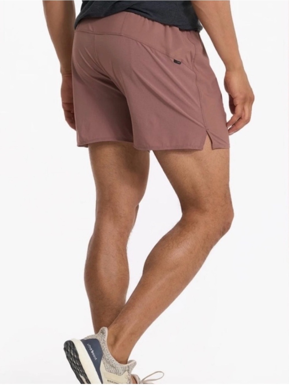 Vuori Men's Course Run Shorts *Flawed*